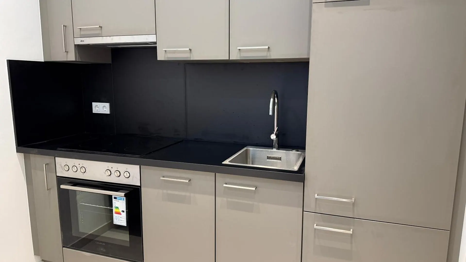 Cosy Renovated Apartment In Mariahilf Vienna 0*,