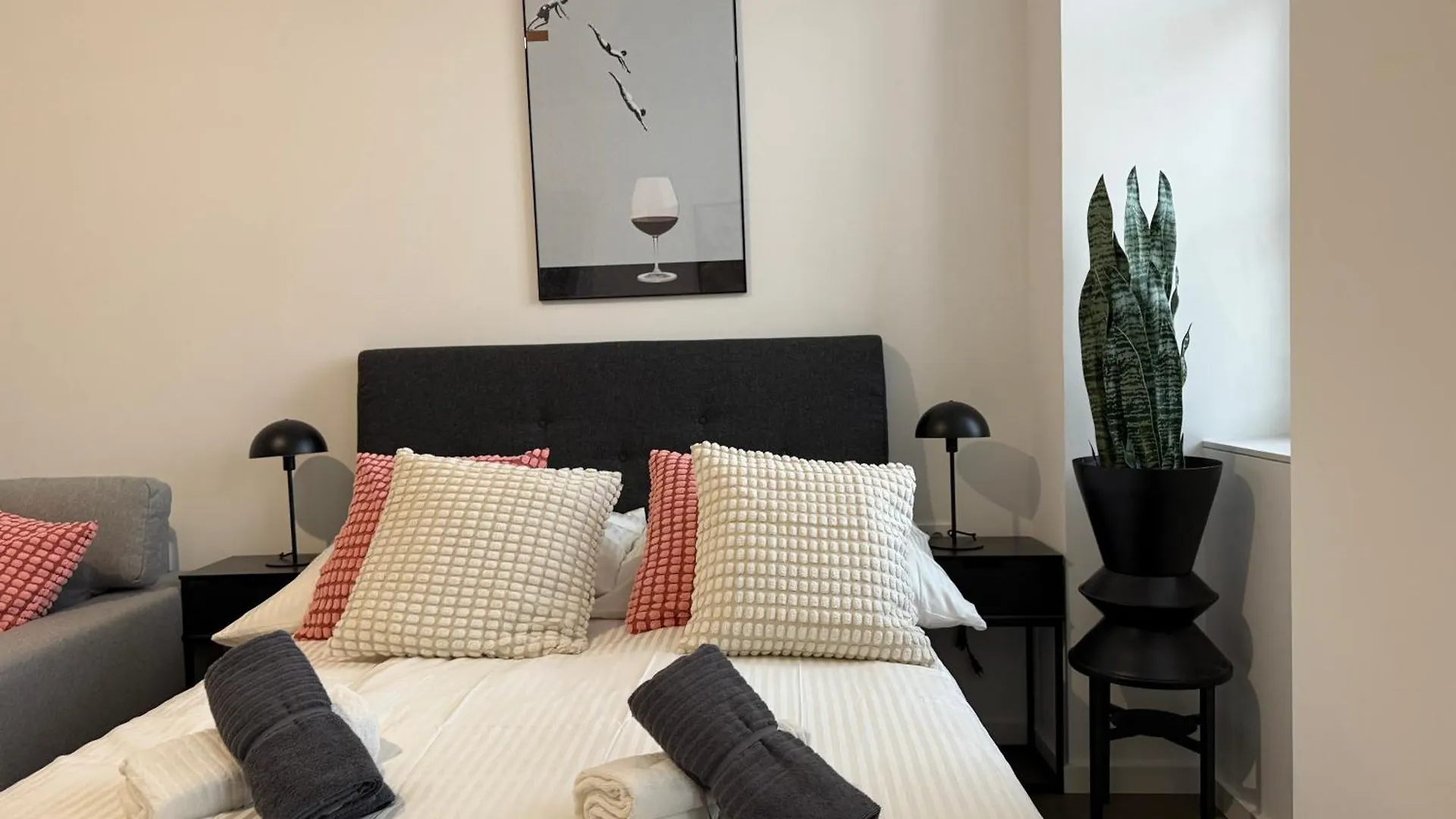 Cosy Renovated Apartment In Mariahilf Vienna